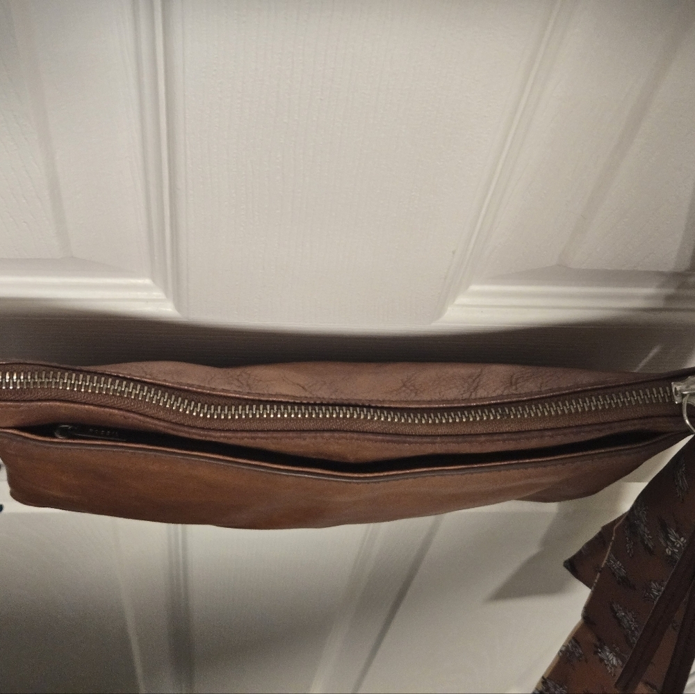 Fossil Leather Purse Crossbody Adjustable Strap - Picture 8 of 16